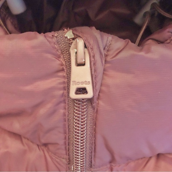 ROOTS Down Fill Winter Coat Puffer Jacket  Lightweight Packable Oversized.Medium - Picture 9 of 16